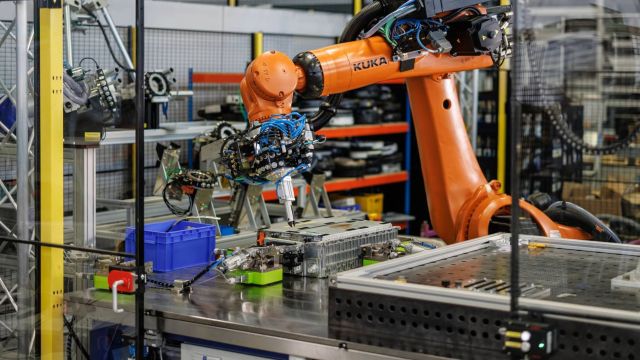 KUKA CELL